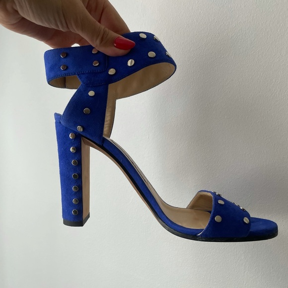 JIMMY CHOO
Women's suede heel sandals. Size 8,5 - Picture 2 of 4